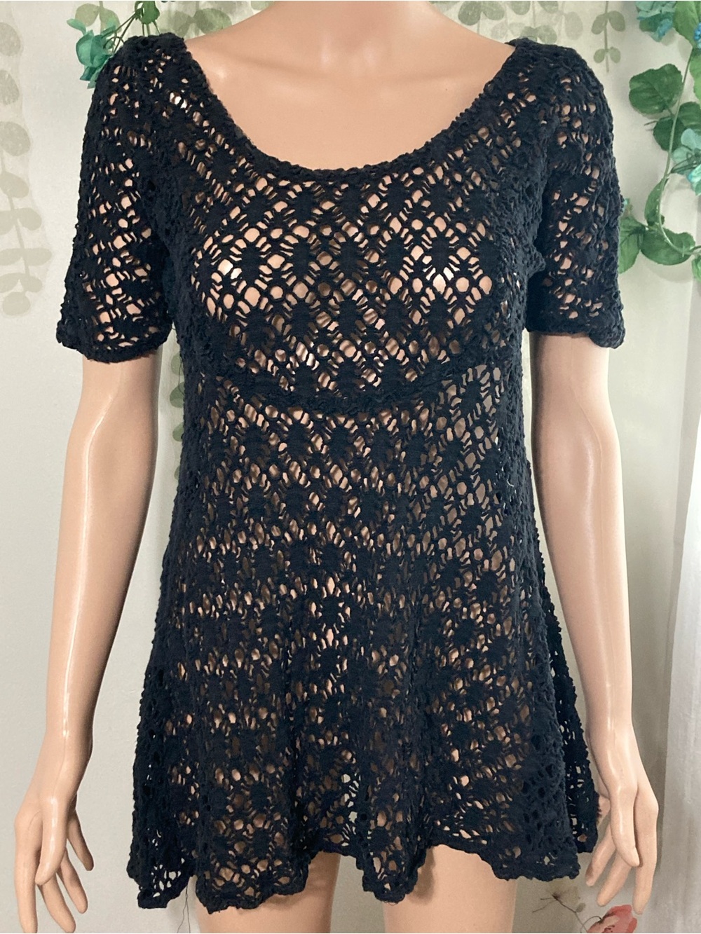 Sz M Vintage Black Crochet Swim Coverup Tunic